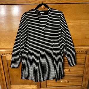 Love Fire Striped Black White Long Sleeves Knit Dress